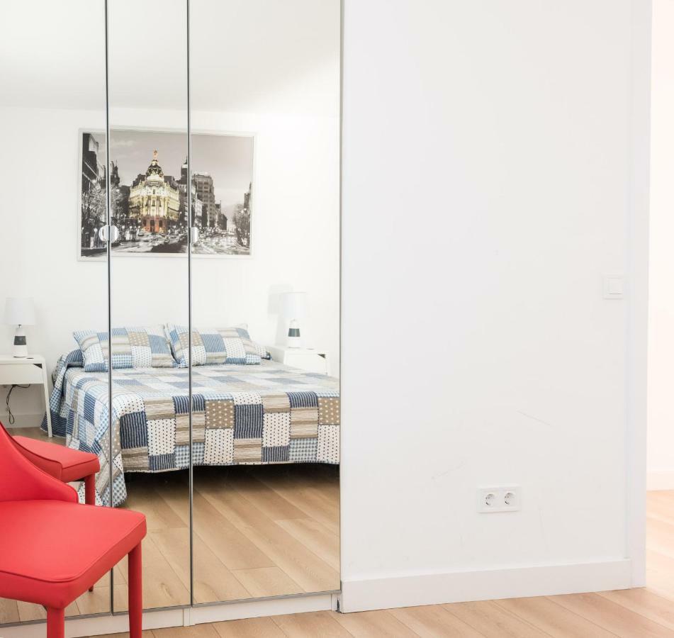 Ever House Ifema Mar De Cristal Madrid Dış mekan fotoğraf